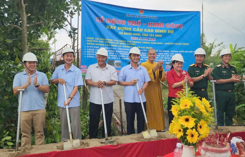 Lễ khởi công xây dựng cầu Cao Đình Độ