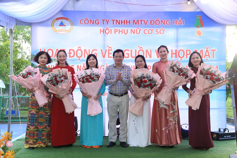Công ty Đông Hải tổ chức về nguồn kỷ niệm 95 năm Ngày thành lập Hội Liên hiệp phụ nữ Việt Nam