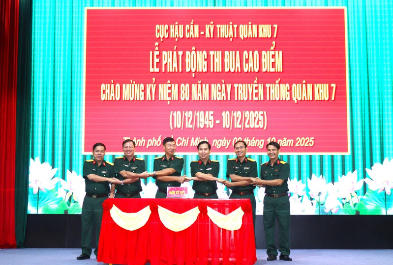 Cục Hậu cần - Kỹ thuật Quân khu phát động thi đua cao điểm chào mừng kỷ niệm 80 năm Ngày truyền thống Quân khu 7
