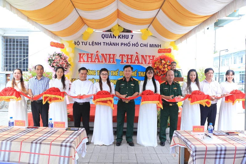 Bộ Tư lệnh Thành phố Hồ Chí Minh khánh thành công trình thể dục thể thao tại Giáo xứ Thanh Phong