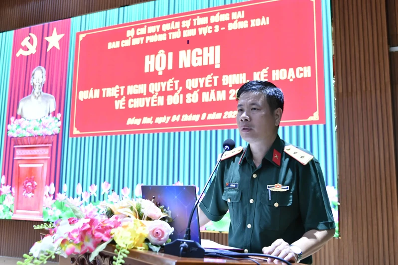 Ban chỉ huy Phòng thủ khu vực 3 - Đồng Xoài quán triệt, đẩy mạnh công tác chuyển đổi số năm 2025