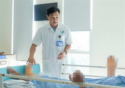 Bệnh viện Quân y 175 cứu sống bệnh nhân 67 tuổi bị nhiễm độc toàn cơ thể