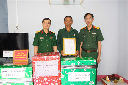 Lữ đoàn 77 bàn giao nhà tình nghĩa quân - dân tại huyện Lộc Ninh, tỉnh Bình Phước