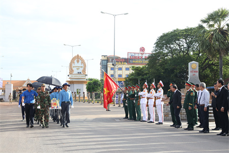 ​Tỉnh Tây Ninh tổ chức Lễ truy điệu và an táng 156 hài cốt liệt sĩ quân tình nguyện Việt Nam hy sinh tại Campuchia