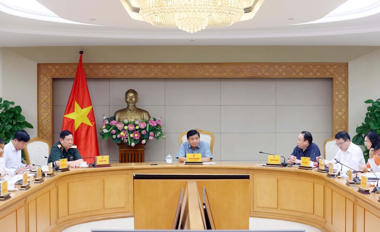 Hợp tác Việt Nam - Lào 2025: Đầu tư tăng trưởng mạnh, tập trung vào năng lượng, khai khoáng